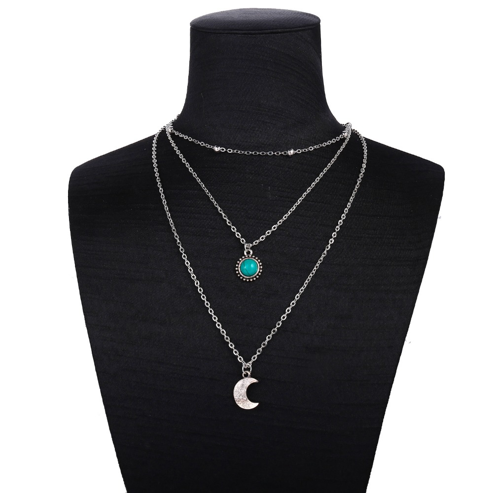 Collier Multi-Rangs Turquoise & Lune 🌙
