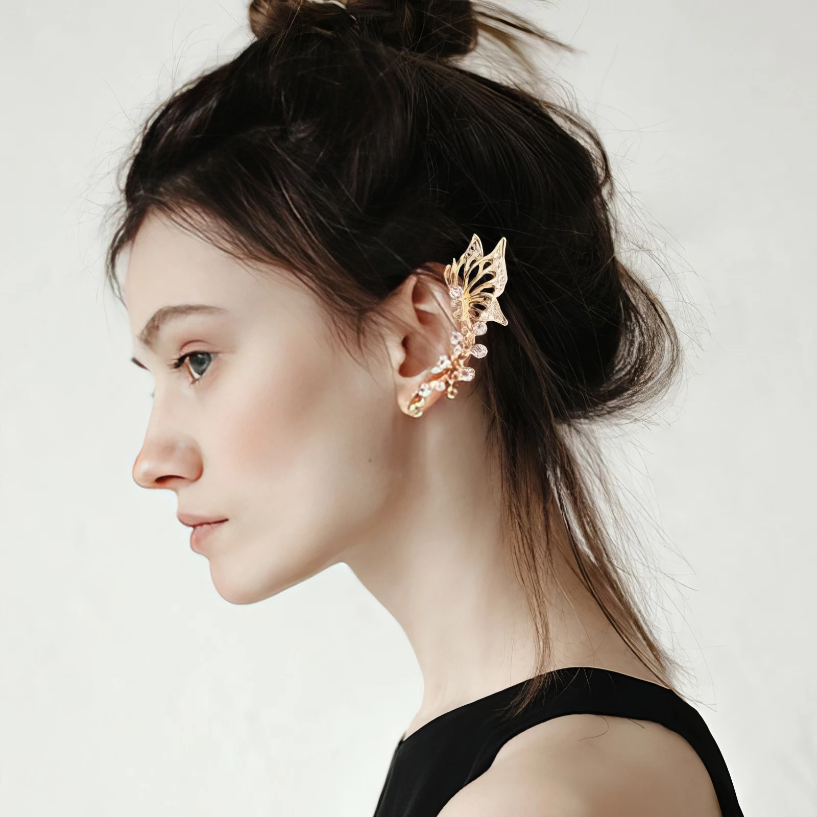 Boucle d'Oreille Papillon Élégant ✨