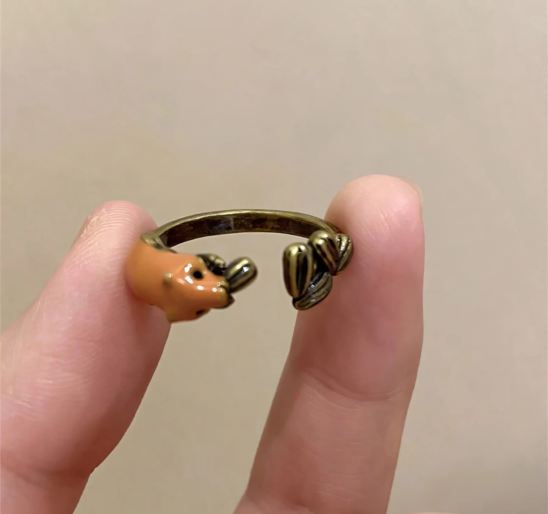 Bague Fantaisie - Écureuil et Graines – Image 2