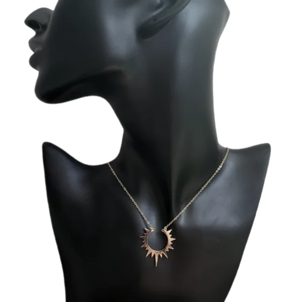 Collier Élégance Solaire ☀️