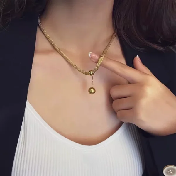 Collier Élégant Maille Tressée