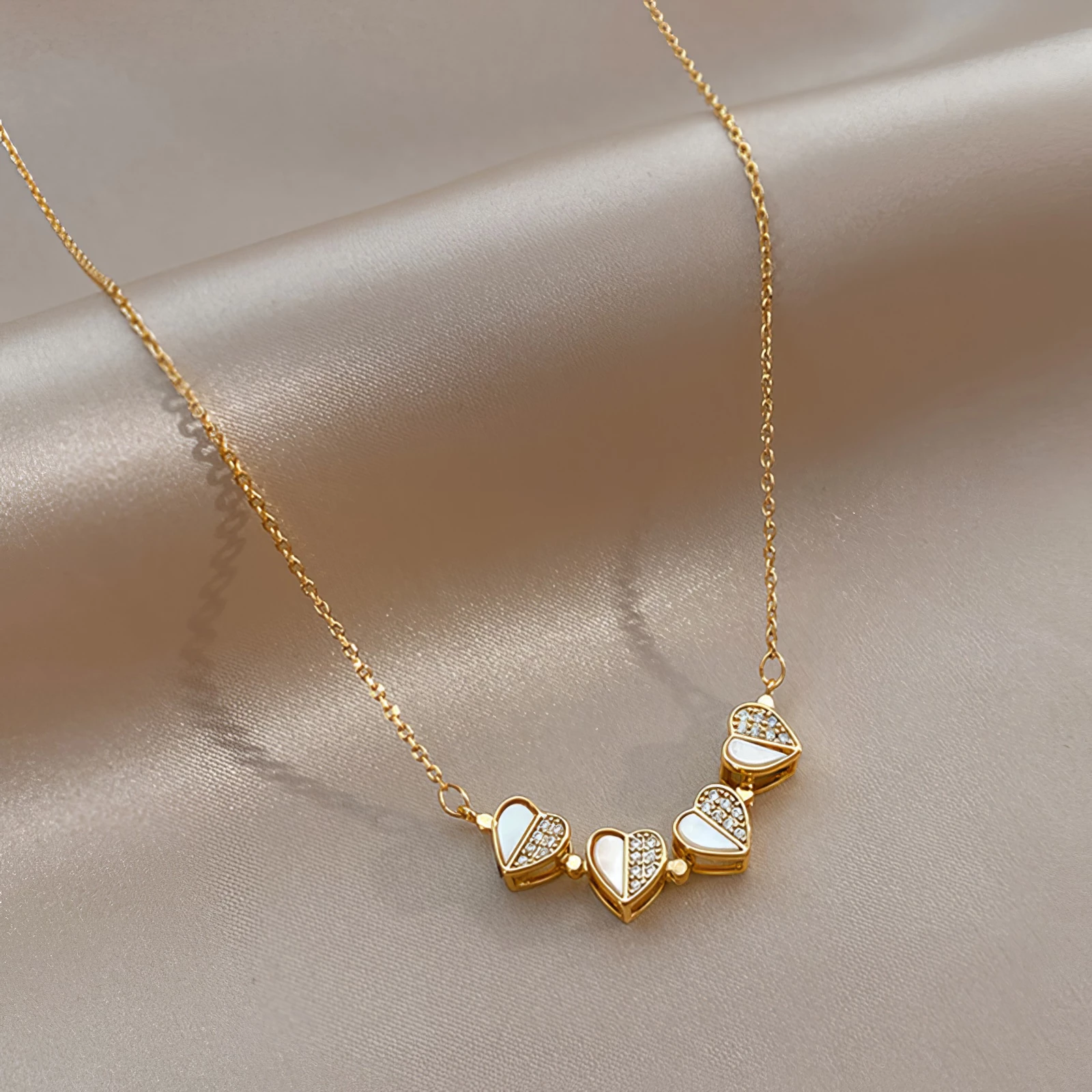 Collier Trèfle Élégant - Charme et Raffinement 🌟 – Image 4