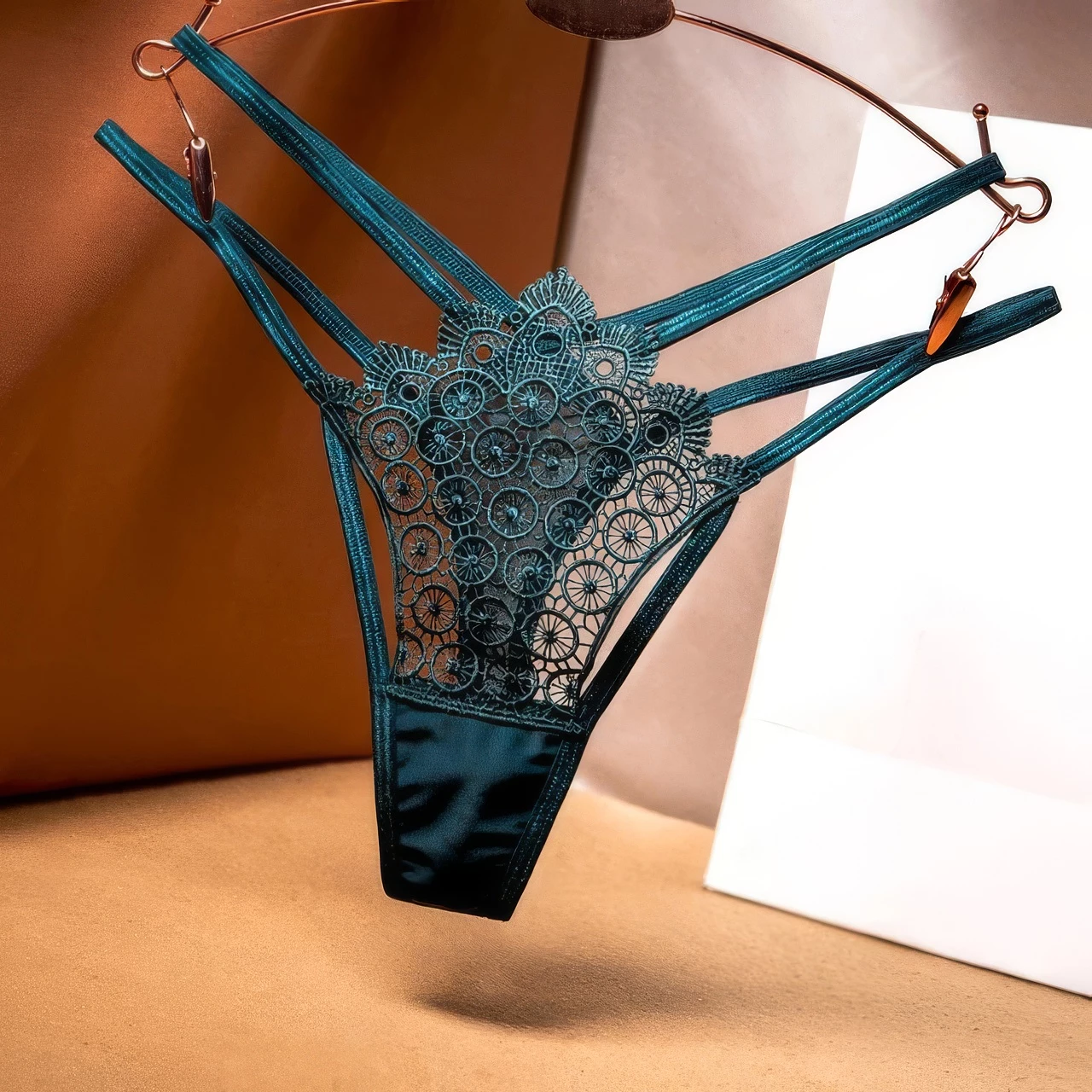 String Brodé Multi-Lanières ✨