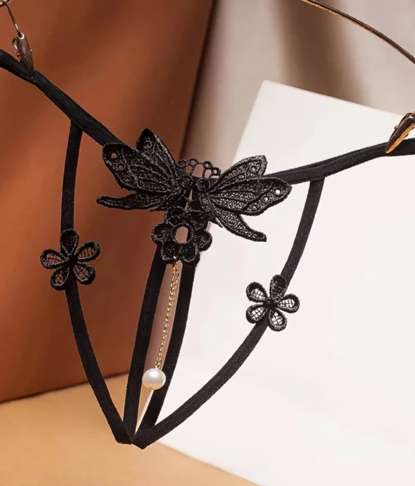 String Papillon Perlé - Séduction Délicate 🦋