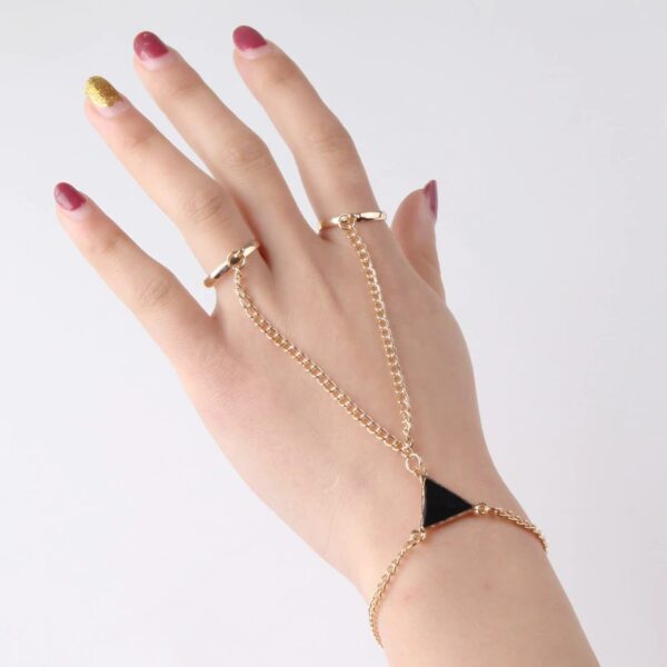 Bracelet De Main Triangle