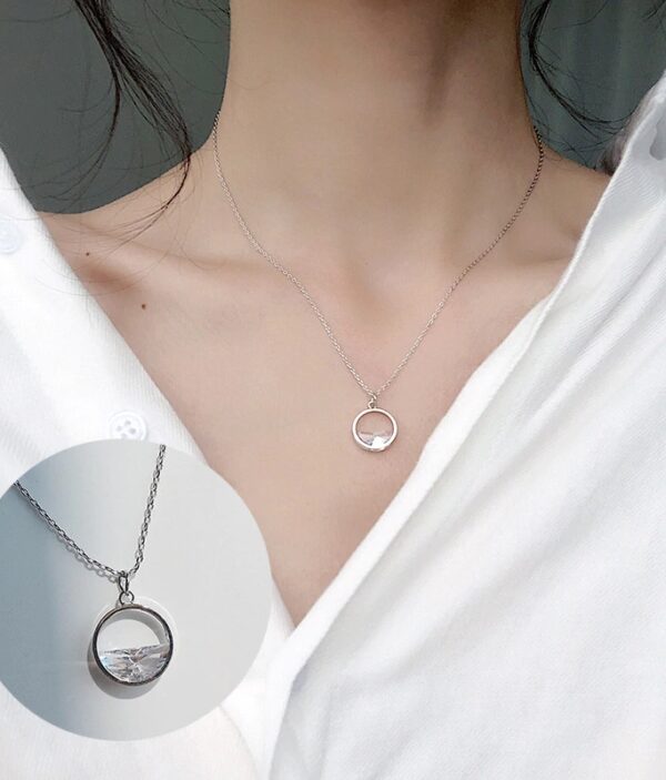 Collier Cercle & Cristal Transparent – Élégance Pure 💎