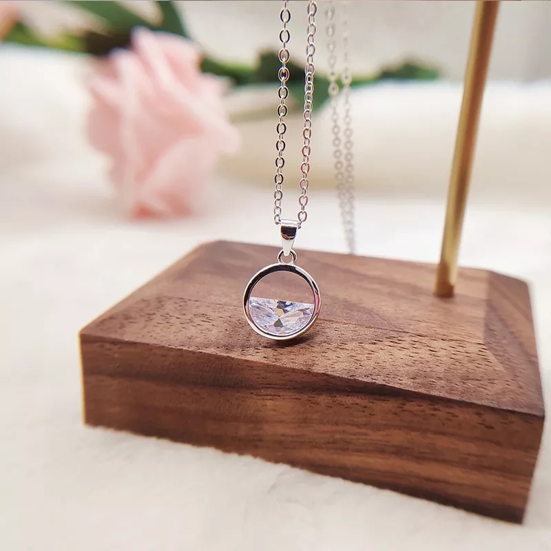 Collier Cercle & Cristal Transparent – Élégance Pure 💎 – Image 2
