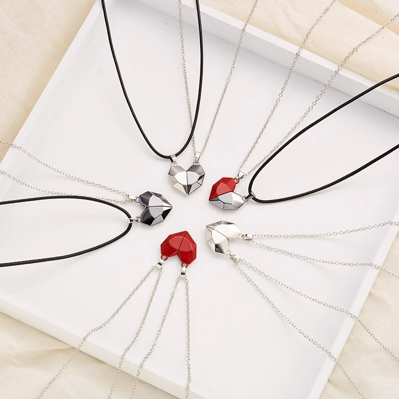 Collier Couple Cœur Brisé – Duo Amoureux ❤️🔥