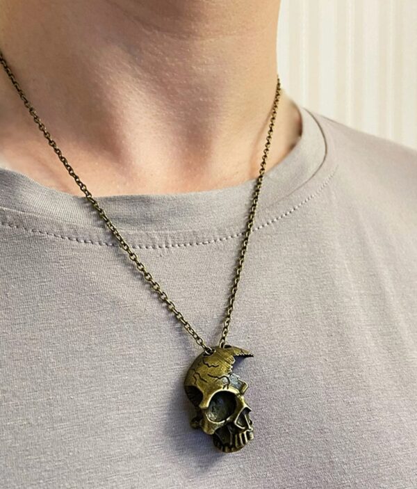 Collier Pendentif - Crane Cassé