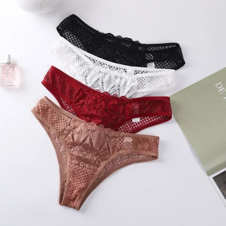 Culotte en Dentelle Florale et Résille 🤍