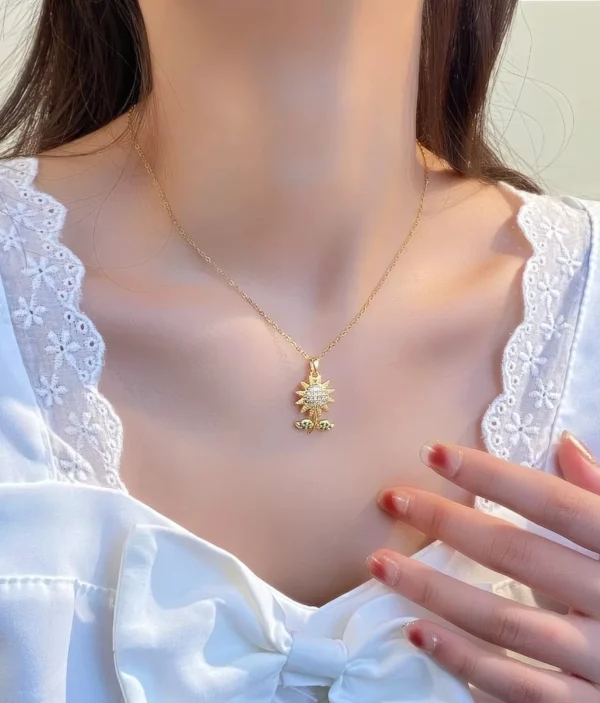 Collier Pendentif Fleur Étincelante 🌼
