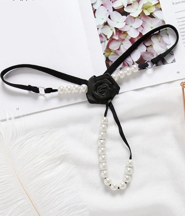 String Rose Décorative et Perles 🖤