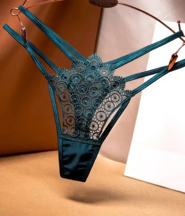 String Brodé Multi-Lanières ✨